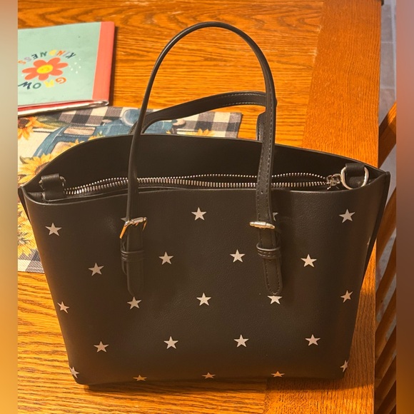 Handbags - Black Tote bag